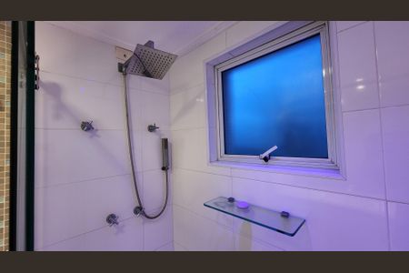 Apartamento para alugar com 201m², 4 quartos e 5 vagasChuveiro