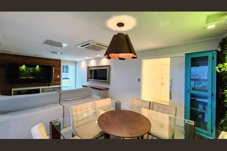 Apartamento para alugar com 201m², 4 quartos e 5 vagasDetalhe Sala