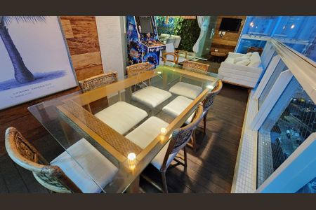 Apartamento para alugar com 201m², 4 quartos e 5 vagasVaranda gourmet