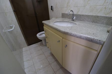 Apartamento para alugar com 140m², 2 quartos e sem vagaBanheiro do Quarto 2