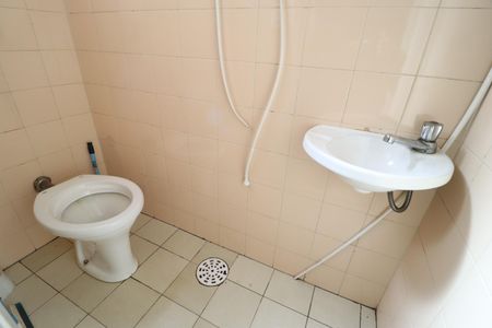 Apartamento para alugar com 140m², 2 quartos e sem vagaBanheiro de serviço