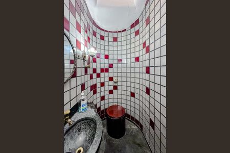 Casa à venda com 400m², 3 quartos e 5 vagasLavabo