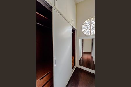 Casa à venda com 400m², 3 quartos e 5 vagasSuíte