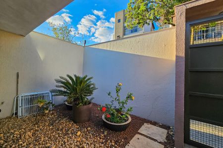 Casa à venda com 292m², 4 quartos e 4 vagasEntrada