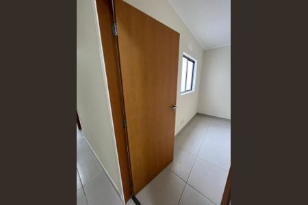 Casa para alugar com 107m², 3 quartos e 2 vagasSuíte