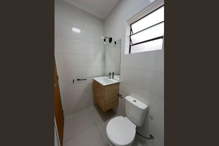 Casa para alugar com 107m², 3 quartos e 2 vagasBanheiro