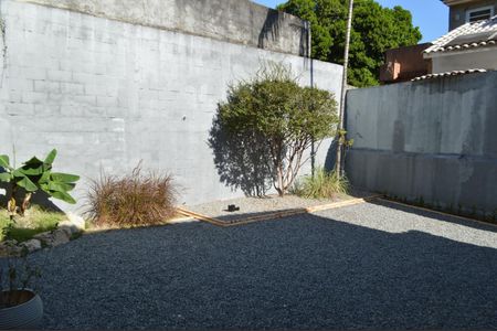 Casa de condomínio à venda com 160m², 3 quartos e 1 vagaQuintal