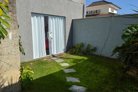 Casa de condomínio à venda com 160m², 3 quartos e 1 vagaEntrada