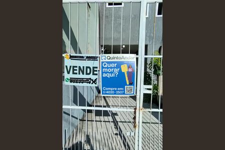 Casa de condomínio à venda com 160m², 3 quartos e 1 vagaPlaca