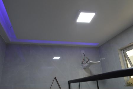 Casa de condomínio à venda com 160m², 3 quartos e 1 vagaBanheiro da Suíte