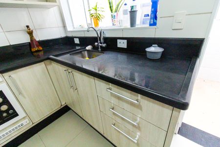 Casa de condomínio à venda com 72m², 2 quartos e 1 vaga Casa de condomínio à venda com 72m², 2 quartos e 1 vagaCozinha