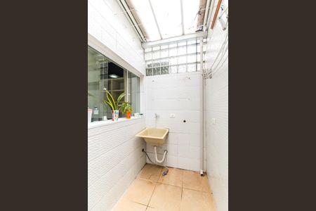 Casa de condomínio à venda com 72m², 2 quartos e 1 vaga Casa de condomínio à venda com 72m², 2 quartos e 1 vagaÁrea de Serviço