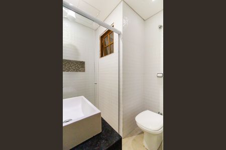 Casa de condomínio à venda com 72m², 2 quartos e 1 vaga Casa de condomínio à venda com 72m², 2 quartos e 1 vagaBanheiro