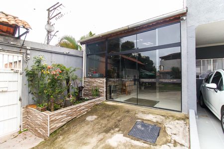 Casa de condomínio à venda com 72m², 2 quartos e 1 vaga Casa de condomínio à venda com 72m², 2 quartos e 1 vagaÁrea comum - Salão de festas