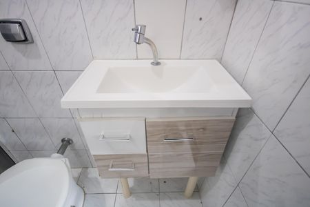 Casa para alugar com 55m², 1 quarto e sem vaga Casa para alugar com 55m², 1 quarto e sem vagaBanheiro