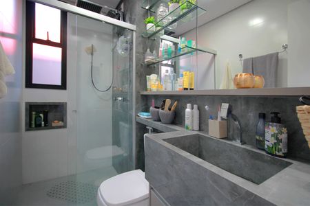 Apartamento à venda com 96m², 2 quartos e 2 vagasBanheiro da Suíte 1