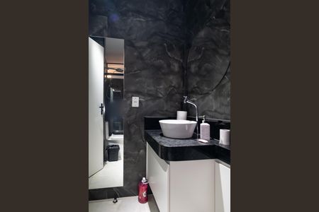 Apartamento à venda com 65m², 2 quartos e sem vagaBanheiro