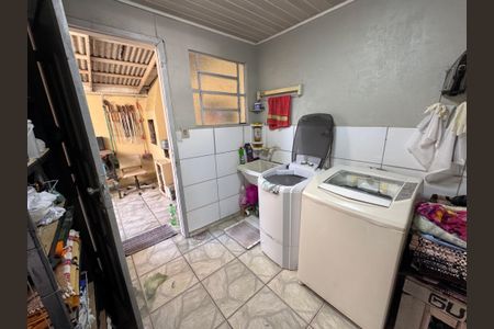 Casa à venda com 96m², 2 quartos e 1 vagaÁrea de Serviço