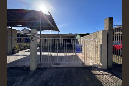 Casa à venda com 96m², 2 quartos e 1 vagaFachada - Placa