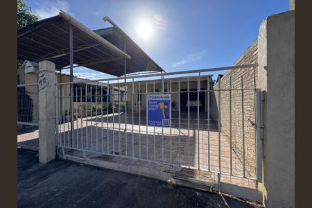 Casa à venda com 96m², 2 quartos e 1 vagaFachada - Placa