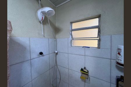 Casa à venda com 96m², 2 quartos e 1 vagaBanheiro