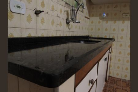 Casa à venda com 300m², 2 quartos e 2 vagasCozinha