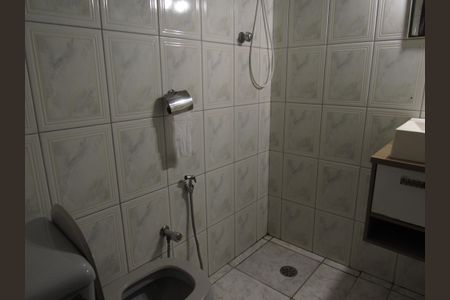 Casa à venda com 300m², 2 quartos e 2 vagasBanheiro