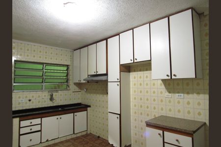 Casa à venda com 300m², 2 quartos e 2 vagasCozinha