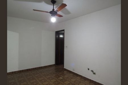 Casa à venda com 300m², 2 quartos e 2 vagasSala