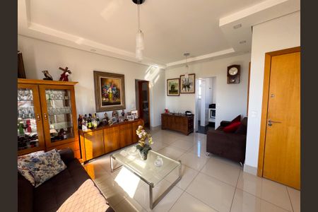 Apartamento à venda com 180m², 3 quartos e 3 vagasSala