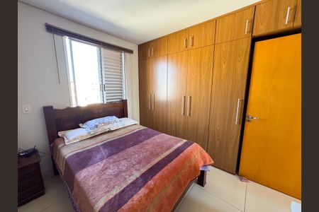 Apartamento à venda com 180m², 3 quartos e 3 vagasQuarto 1