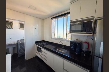Apartamento à venda com 180m², 3 quartos e 3 vagasCozinha
