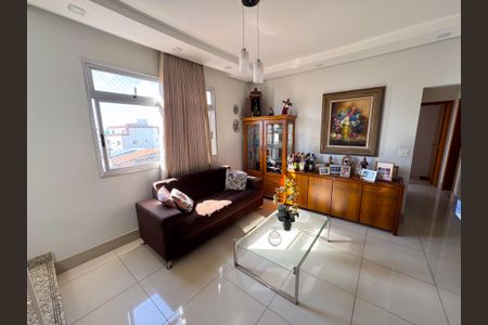 Apartamento à venda com 180m², 3 quartos e 3 vagasSala