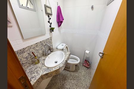 Apartamento à venda com 180m², 3 quartos e 3 vagasLavabo