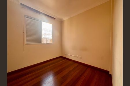 Apartamento à venda com 205m², 4 quartos e 2 vagasQuarto 3