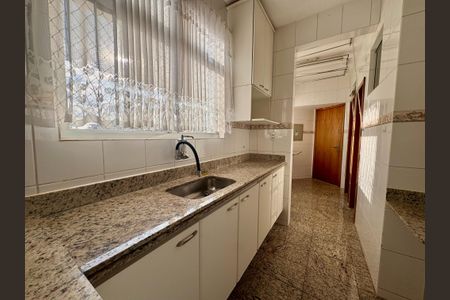 Apartamento à venda com 205m², 4 quartos e 2 vagasÁrea de Serviço