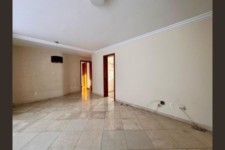 Apartamento à venda com 205m², 4 quartos e 2 vagasSala