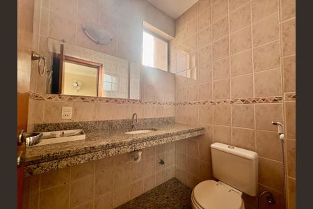 Apartamento à venda com 205m², 4 quartos e 2 vagasBanheiro Suite