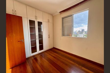 Apartamento à venda com 205m², 4 quartos e 2 vagasQuarto 3