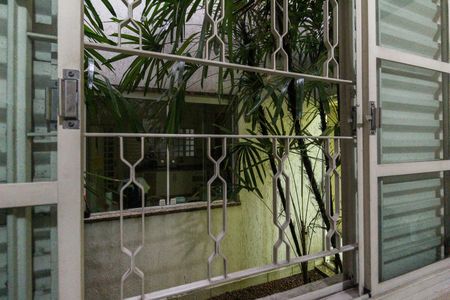 Casa à venda com 260m², 4 quartos e 3 vagas Casa à venda com 260m², 4 quartos e 3 vagasVista do Quarto 4