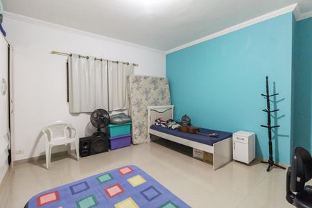 Casa à venda com 260m², 4 quartos e 3 vagas Casa à venda com 260m², 4 quartos e 3 vagasQuarto 2