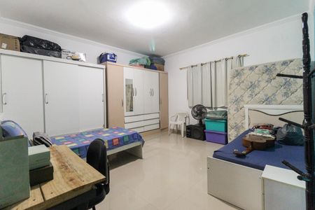 Casa à venda com 260m², 4 quartos e 3 vagas Casa à venda com 260m², 4 quartos e 3 vagasQuarto 2