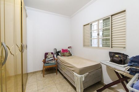Casa à venda com 260m², 4 quartos e 3 vagas Casa à venda com 260m², 4 quartos e 3 vagasQuarto 3