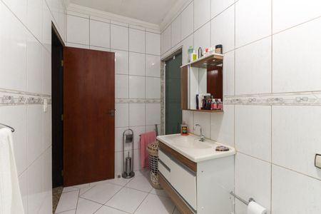 Casa à venda com 260m², 4 quartos e 3 vagas Casa à venda com 260m², 4 quartos e 3 vagasBanheiro da Suíte