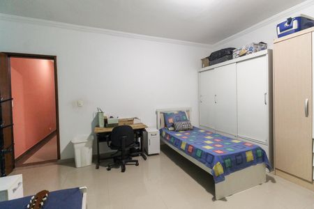 Casa à venda com 260m², 4 quartos e 3 vagas Casa à venda com 260m², 4 quartos e 3 vagasQuarto 2