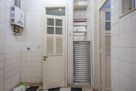 Apartamento para alugar com 130m², 3 quartos e 1 vagaÁrea de Serviço