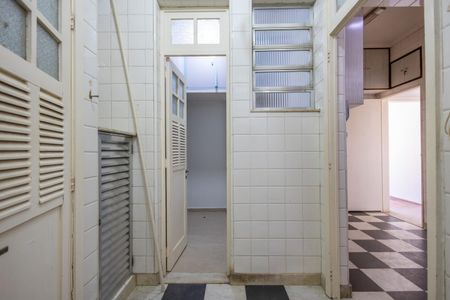 Apartamento para alugar com 130m², 3 quartos e 1 vagaÁrea de Serviço