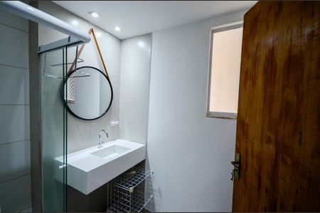 Apartamento à venda com 75m², 2 quartos e 1 vagaBanheiro Social