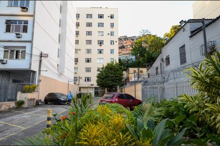 Apartamento à venda com 75m², 2 quartos e 1 vagaFachada