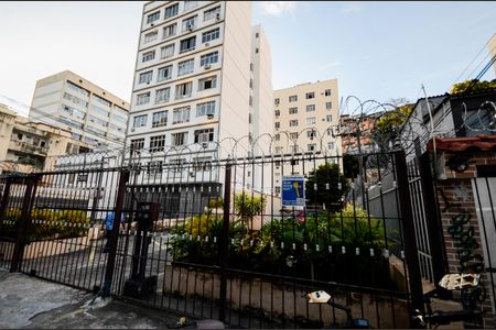 Apartamento à venda com 75m², 2 quartos e 1 vagaFachada